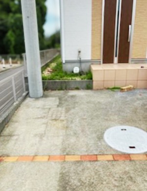大磯町 駐車スペースと玄関前の大きな段差